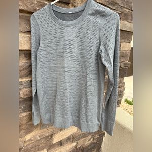 lululemon gray breeze by long sleeve